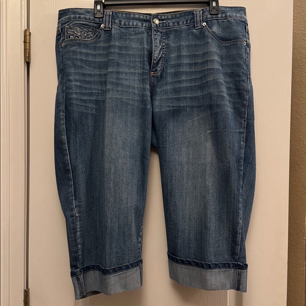 Inc Denim Distressed and embellished Capri Jeans, Size 20W